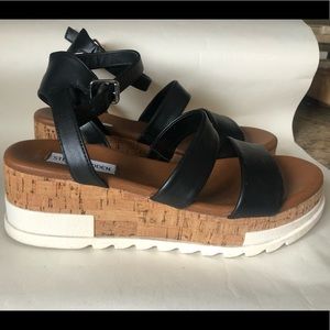 Steven Madden platform sandals- Size 8.5